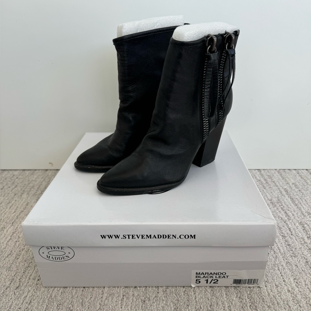 Steve Madden Black Leather Booties 5.5